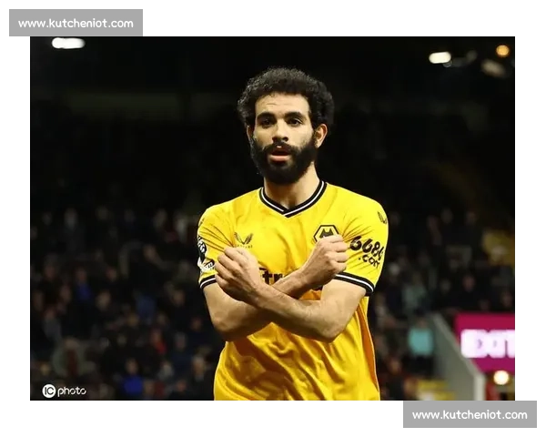 马赫雷斯嘱托 B 席照顾新援努里：曼城双星承诺全力支持