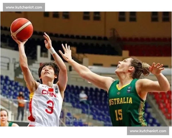 央 5 直播中国女篮海口迎战澳大利亚：张子宇内线强攻，宫鲁鸣战术大考！